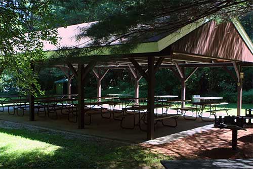 The picnic pavilion at Emerald Lake State Park
