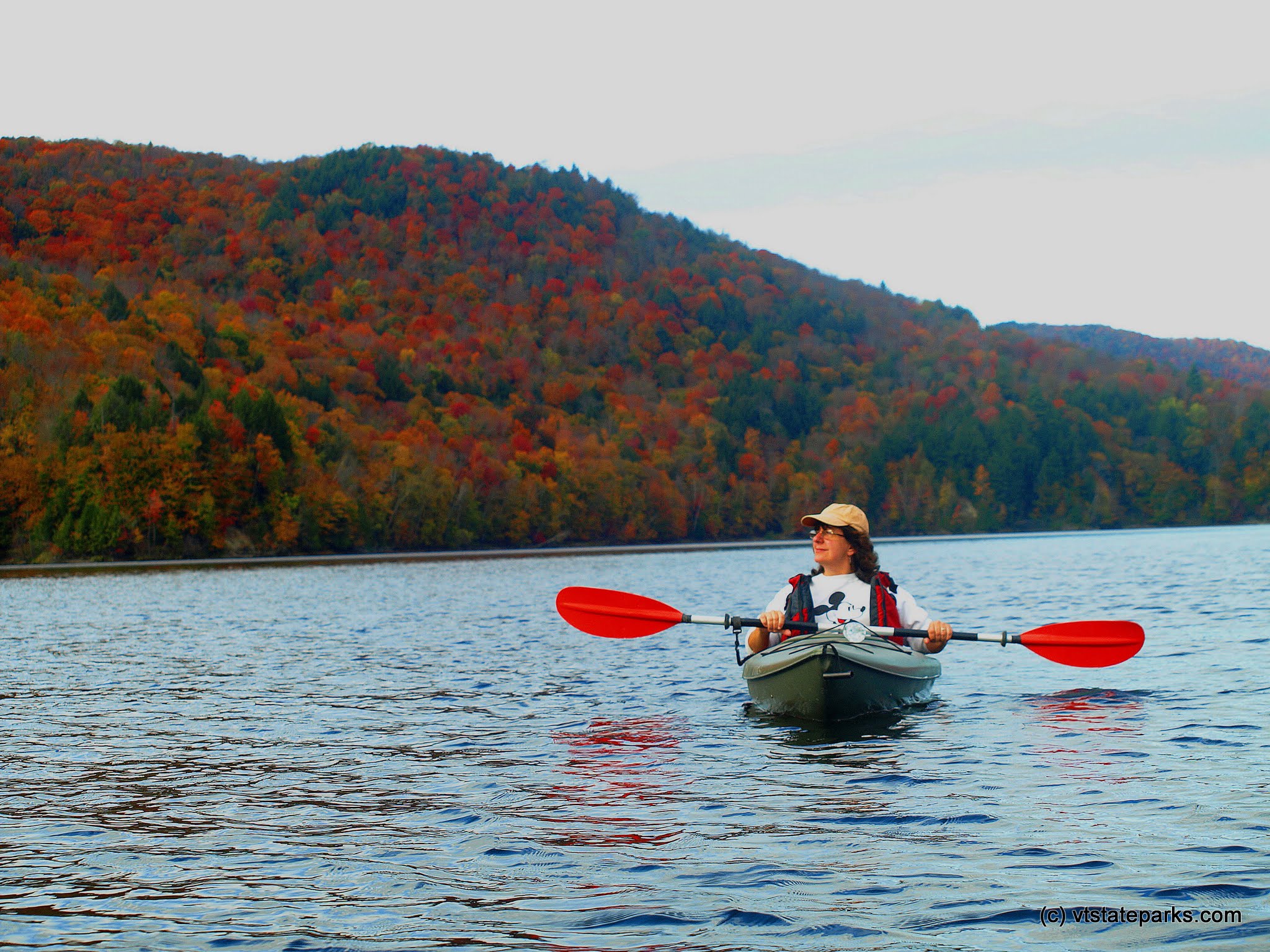 Fall kayaking at Little River State Park