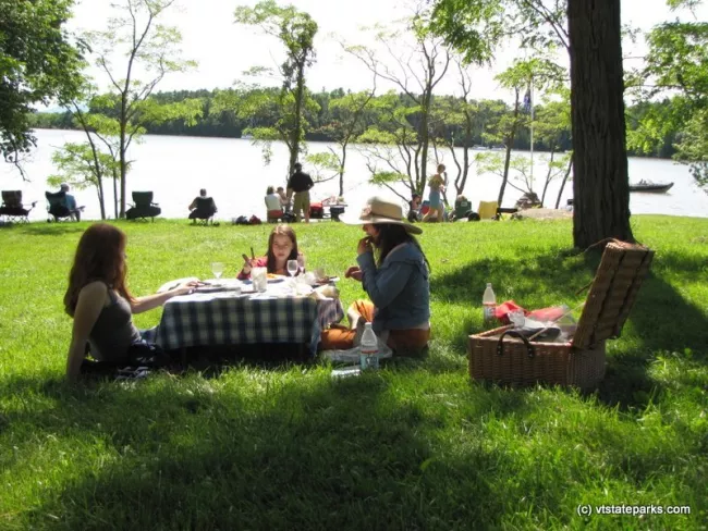 Beautiful day and spot for a picnic at Kingsland Bay State Park