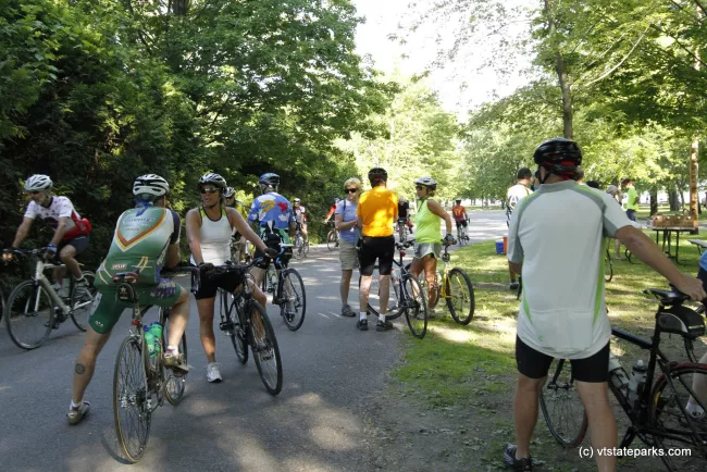 Bike race at Sand Bar State park by Raven Schwan-Noble