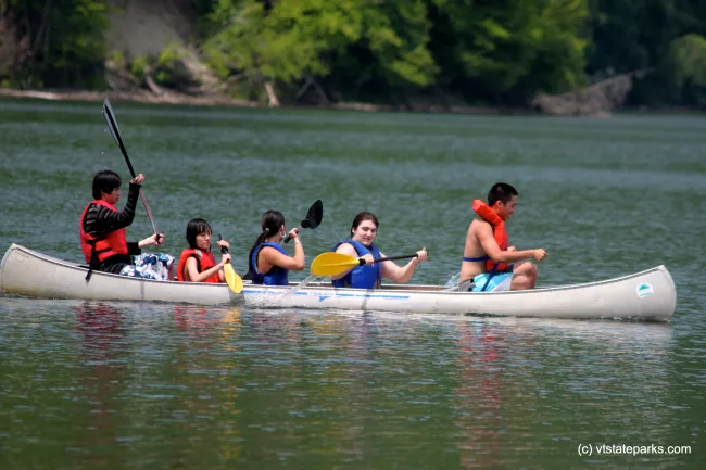 Five person canoe at Little River State Park by Lene Gary