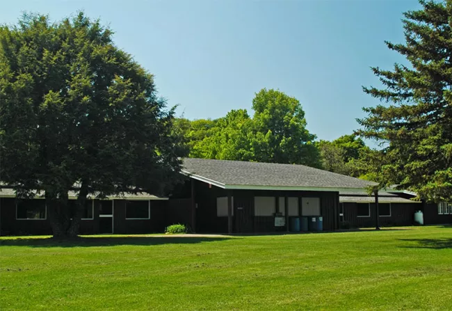 Branbury shelters