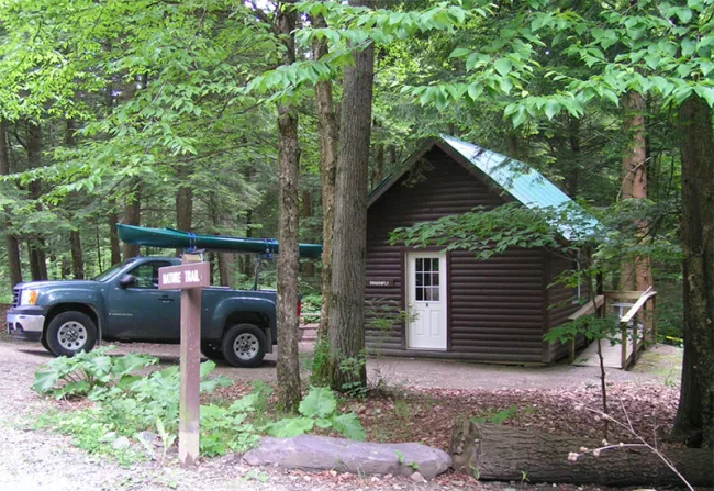 Half Moon Dragonfly cabin