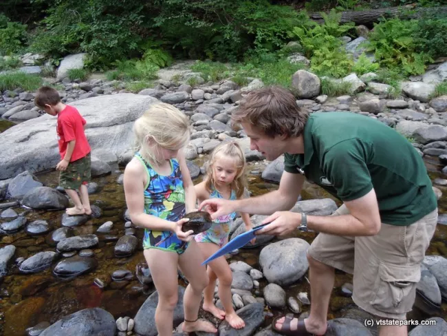 Naturalist and kids at Jamaica State Park